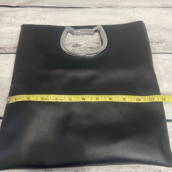 NWOT BLACK PU LEATHER CAT TOTE OR CROSSBODY - Picture 4 of 10